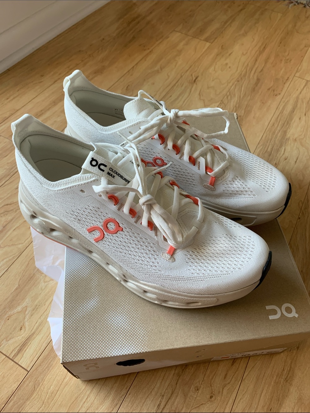 On Cloudsurfer Max men’s athletic Shoes Ivory / Salmon